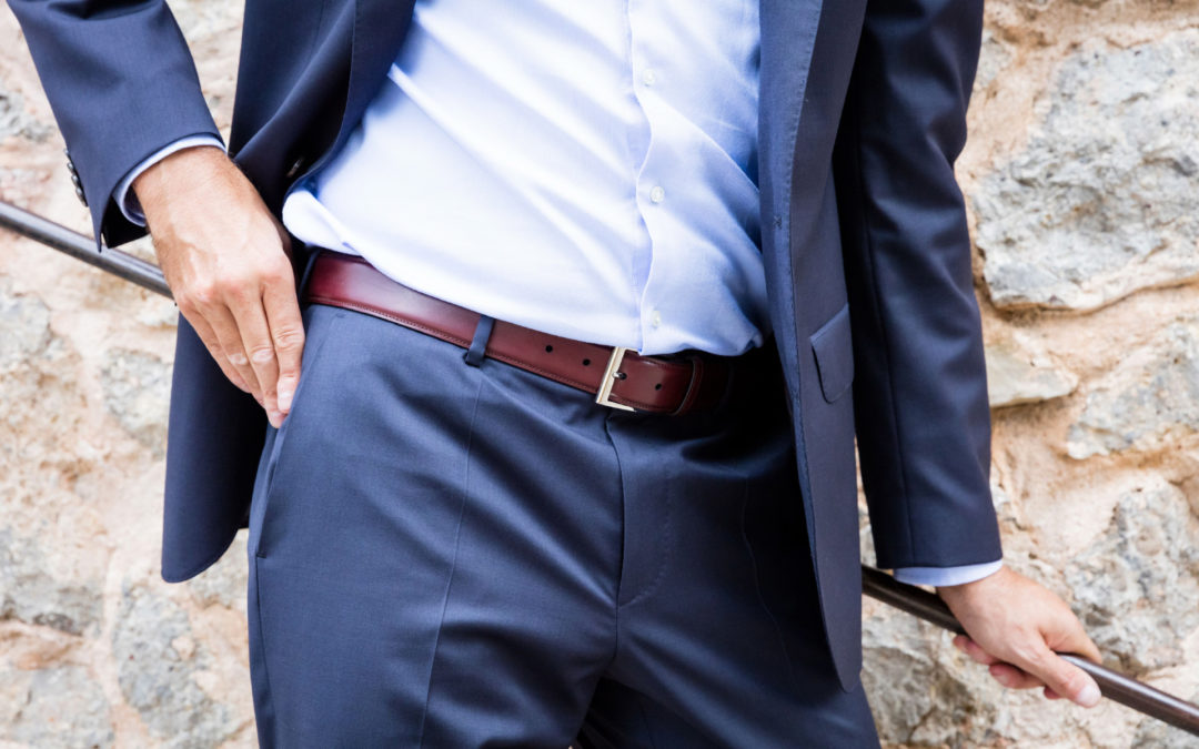 how to wear men's belt with suit